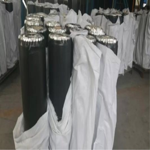 防裂貼的應(yīng)用及隔水防滲作用